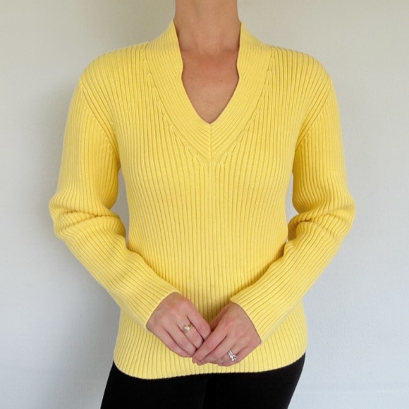Vintage Sweaters - Vintage Y2K Liz Claiborne bright yellow ribbed knit notch neckline sweater large